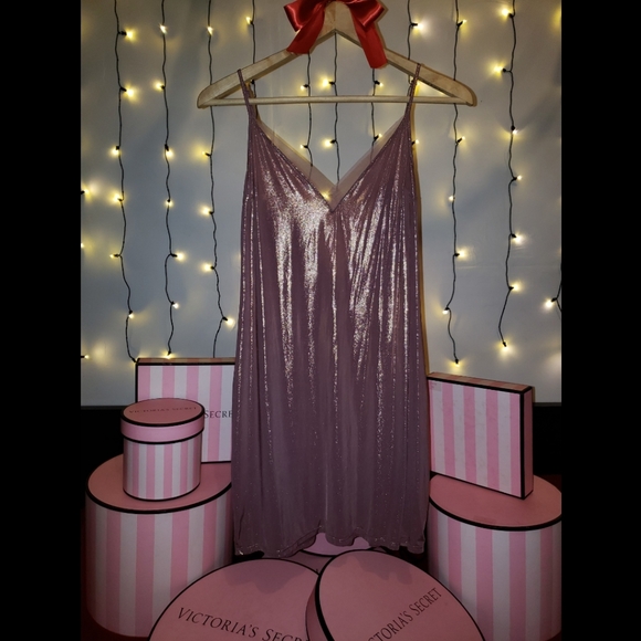 Victoria Secret Silky Metallic Slip - Picture 2 of 6